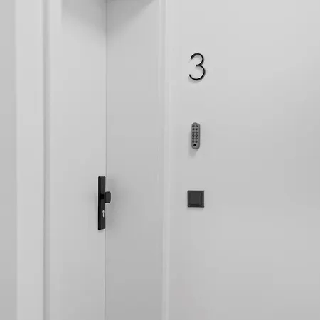 شقة 1-2 Personen - Parkplatz - Fahrradgarage - Zentrum - Kueche - Balkon - Klima سانكت مارتن