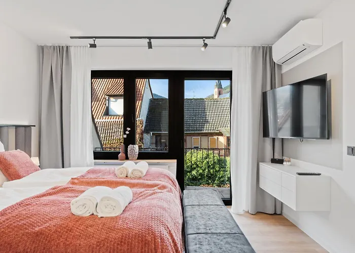 1-2 Personen - Parkplatz - Fahrradgarage - Zentrum - Kueche - Balkon - Klima *