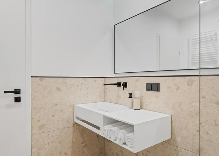 1-2 Personen - Parkplatz - Fahrradgarage - Zentrum - Kueche - Balkon - Klima * 圣马丁